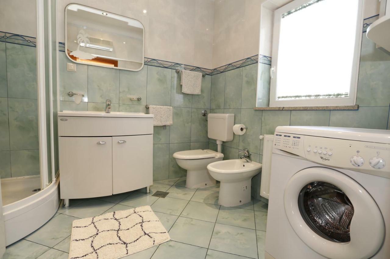Apartment Bojan With Terrace And Sea View Baška Εξωτερικό φωτογραφία
