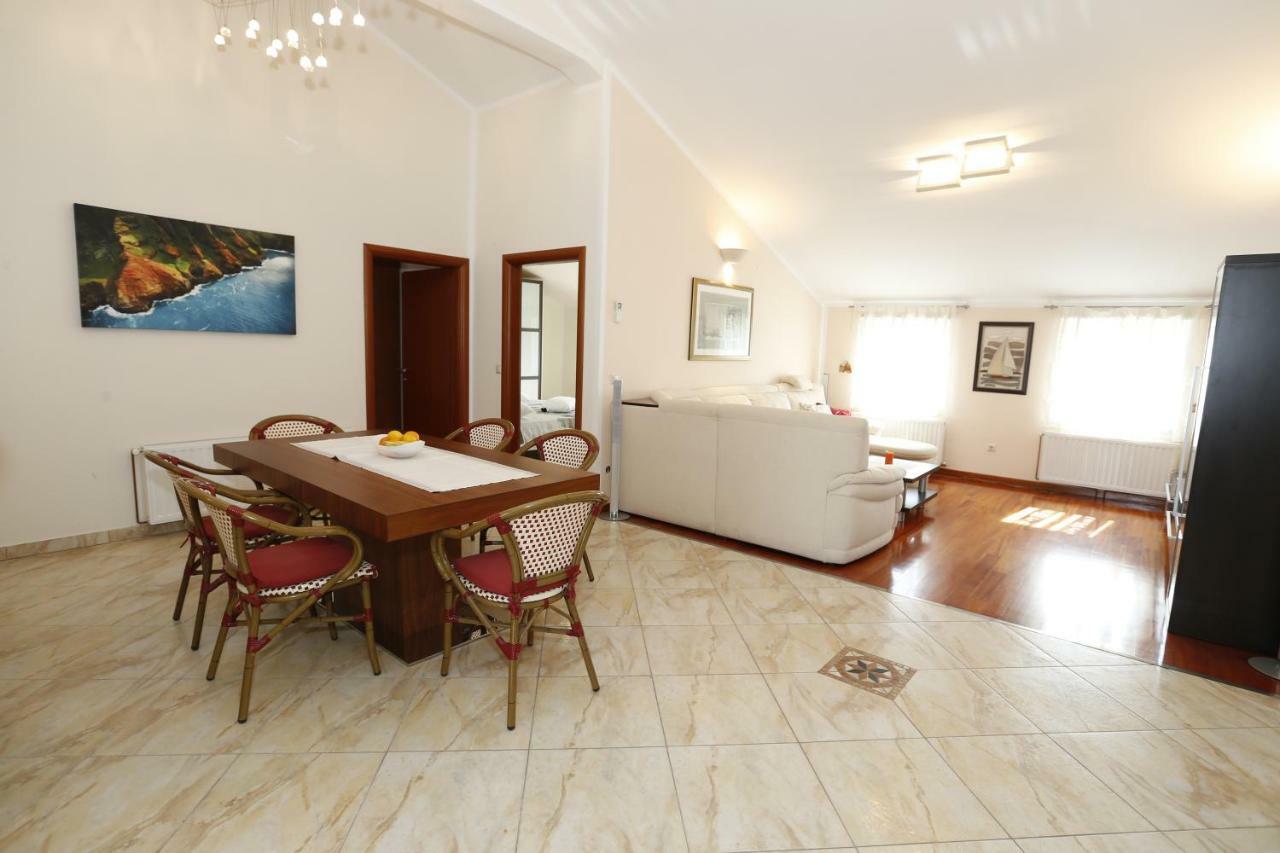 Apartment Bojan With Terrace And Sea View Baška Εξωτερικό φωτογραφία